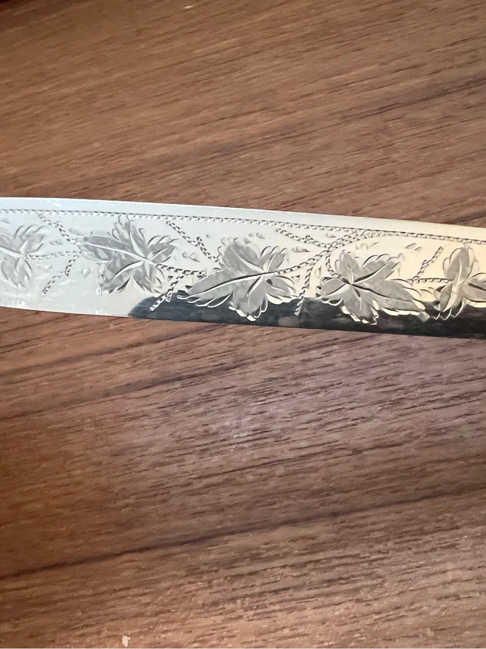 Antique English Table Set Fork Knife Silver Plated Mother Of Pearl ~ Leaves